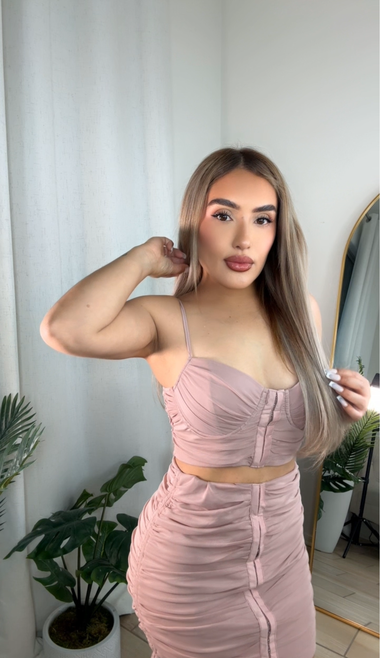 Saira set